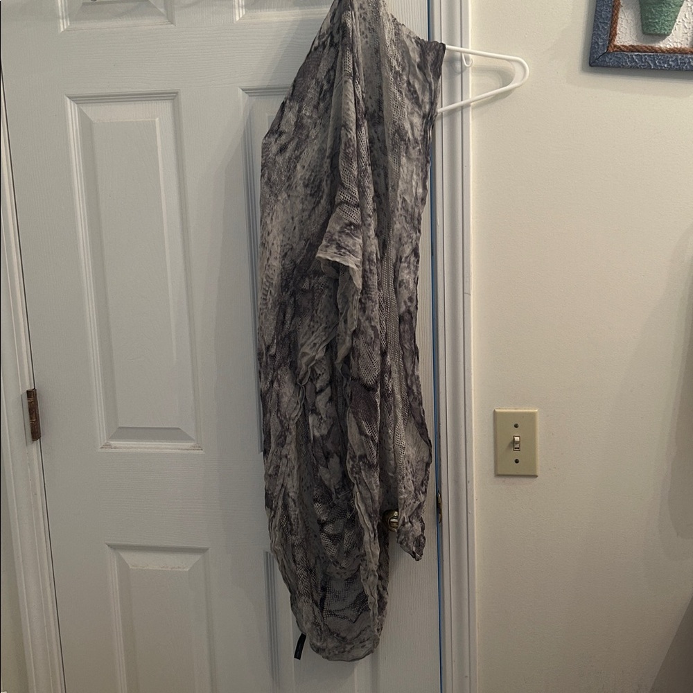 Gray & White Snakeskin Animal Print Patterned Large Infinity Scarf